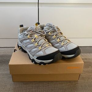 Merrell Moab 3 hiking shoes